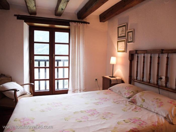 Hostal Casas de Zapatierno Espierba Habitación foto